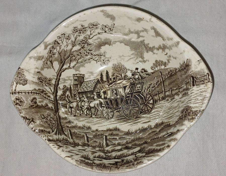 Conjunto de 3 pratos de loiça inglesa