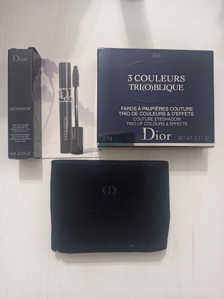 Opakowanie tekturowe i welurowy woreczek Dior