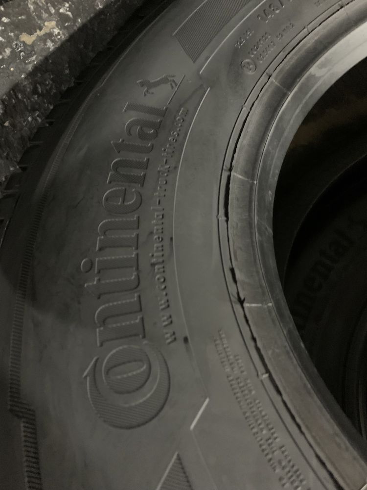шина вантажна б/в 305/70R19,5 Continental Hybrid HD3 (4 шт.)