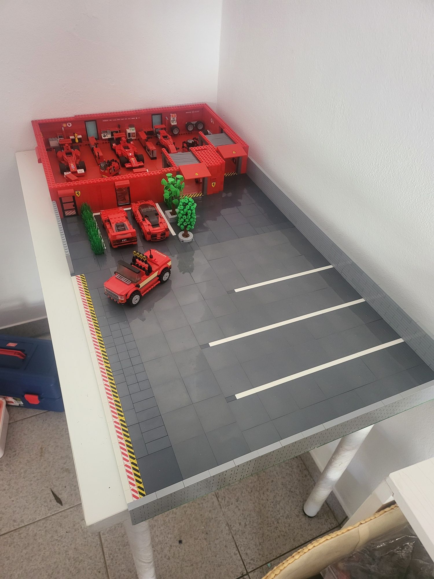 Vendo MOC lego garagem ferrari