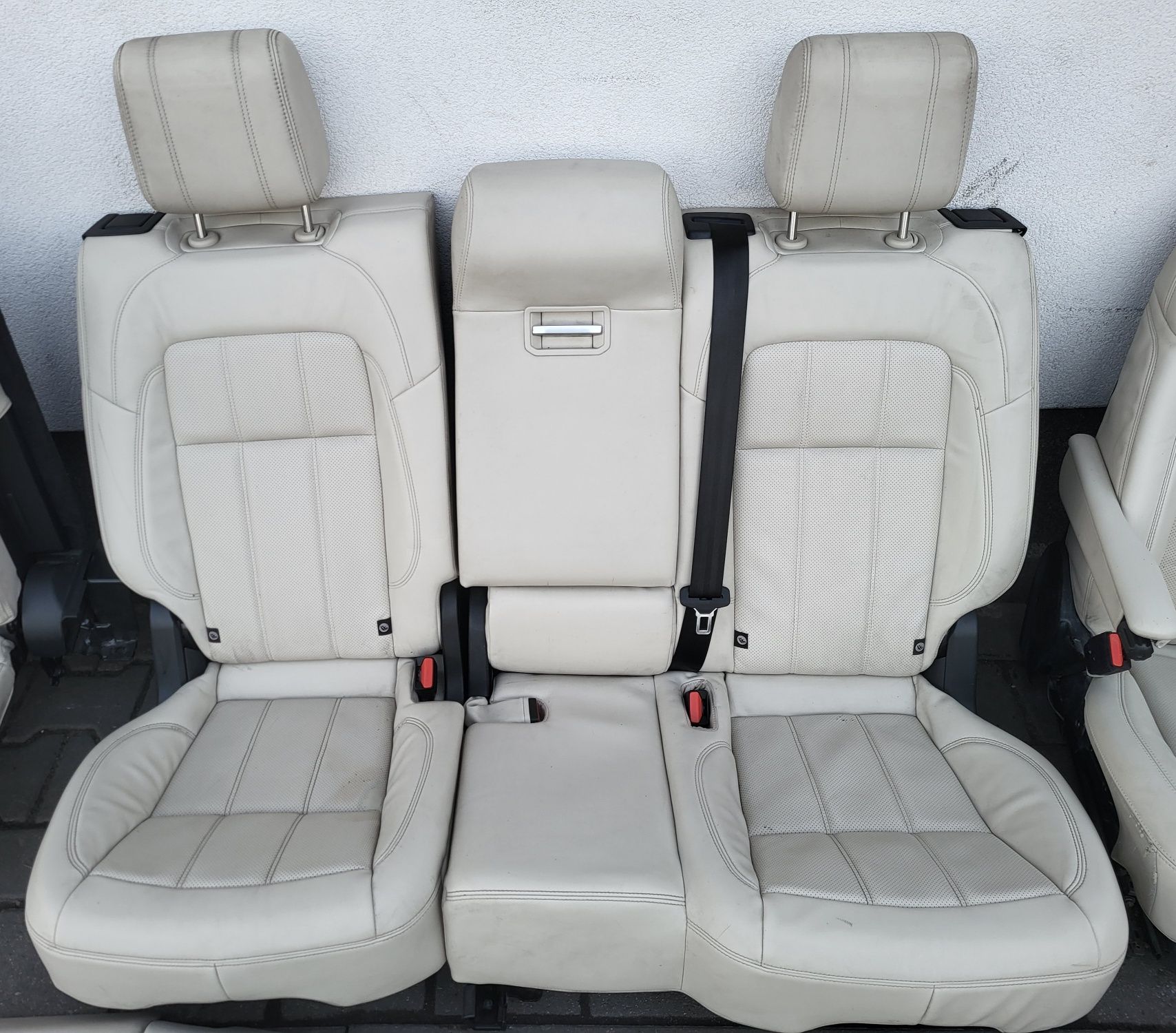 range rover sport l494 fotele