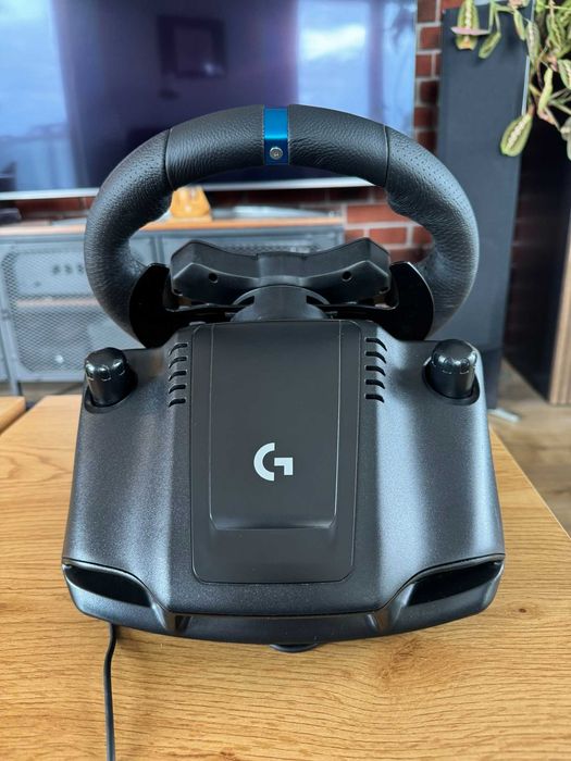 Logitech G923 pedały + skrzynia biegów + gratis stojak Wheel Stand Pro