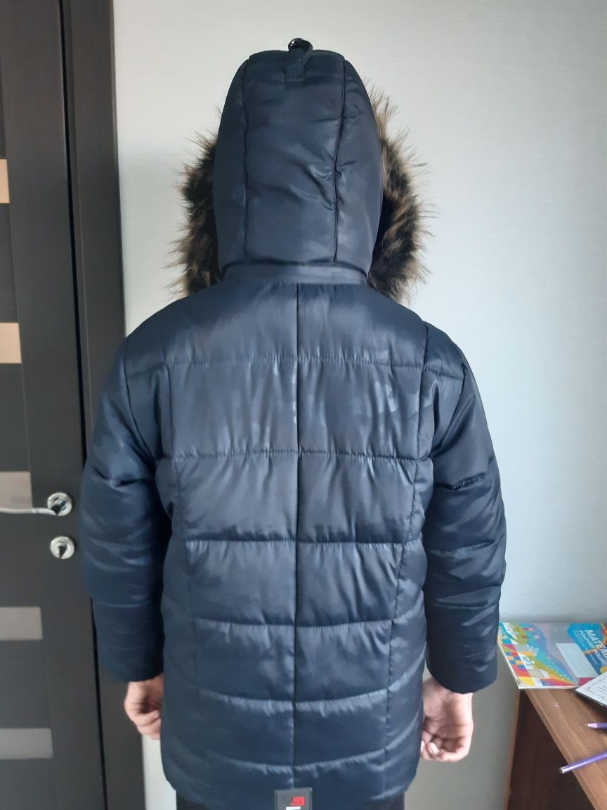 Зимняя курточка на мальчика