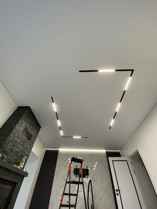 FM Натяжні Стелі