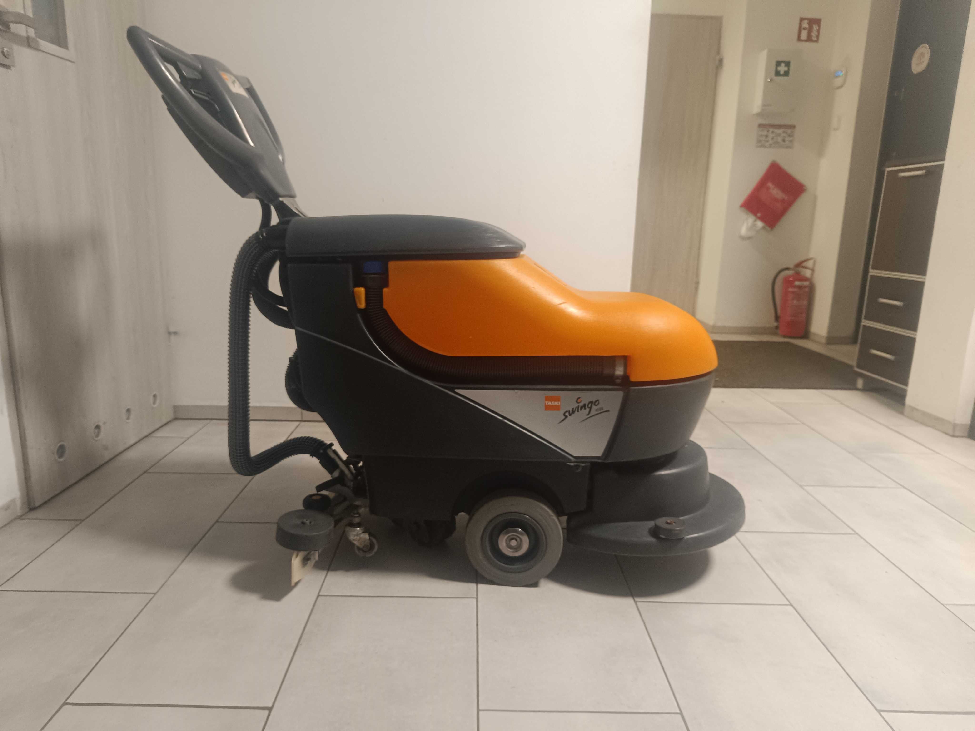 Szorowarka /maszyna czyszcząca Taski 450 Nowe Baterie
