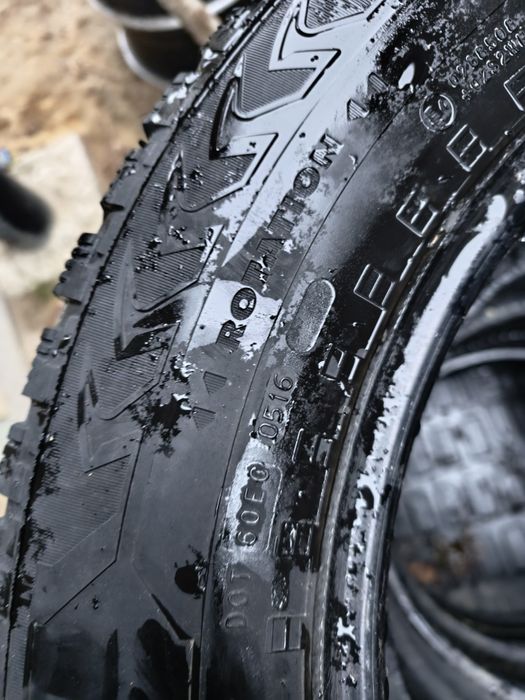 Шини Nokian 235*65*r17 зимові