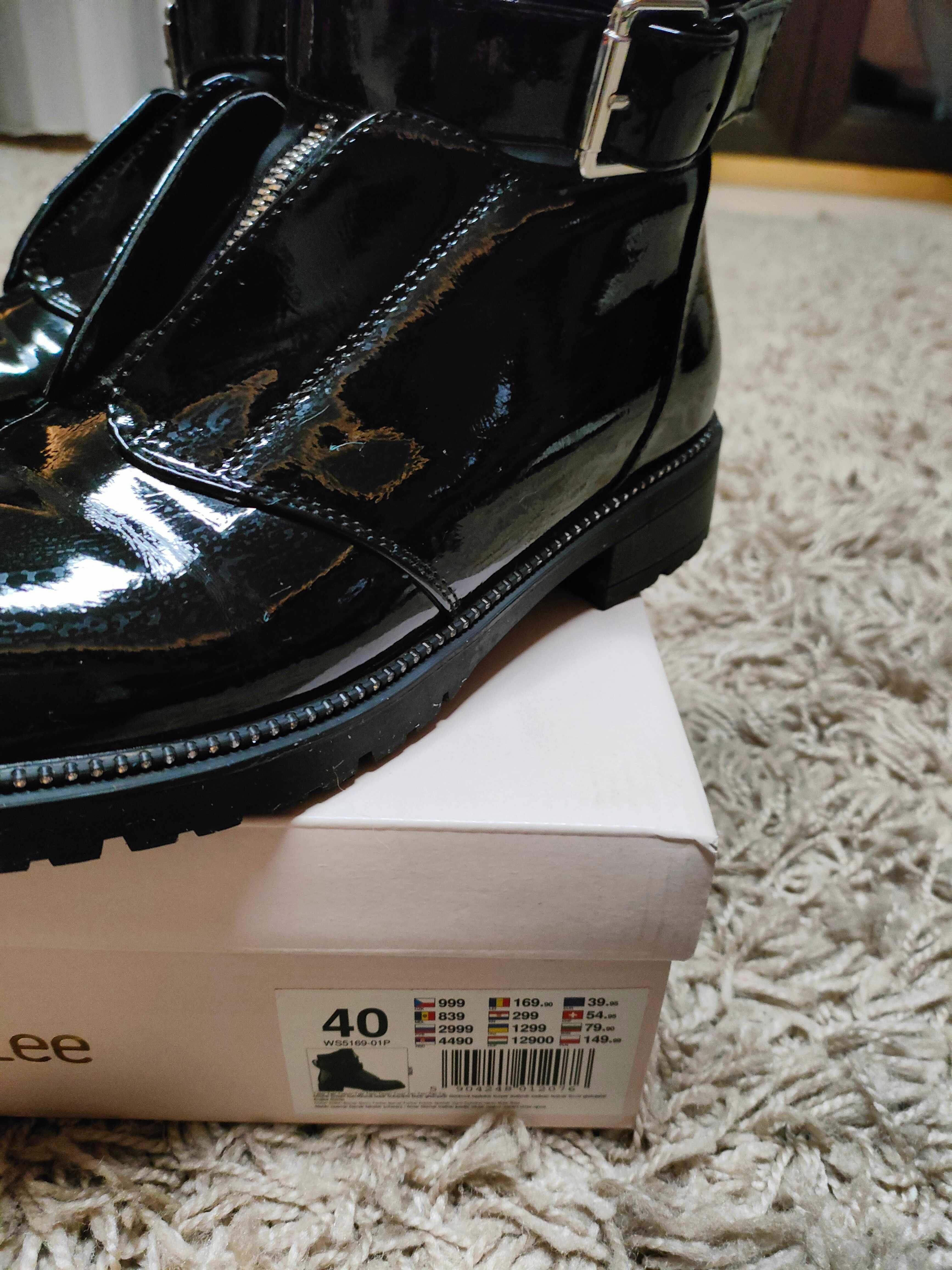 Botki DeeZee czarne lakierowane dżety r.40