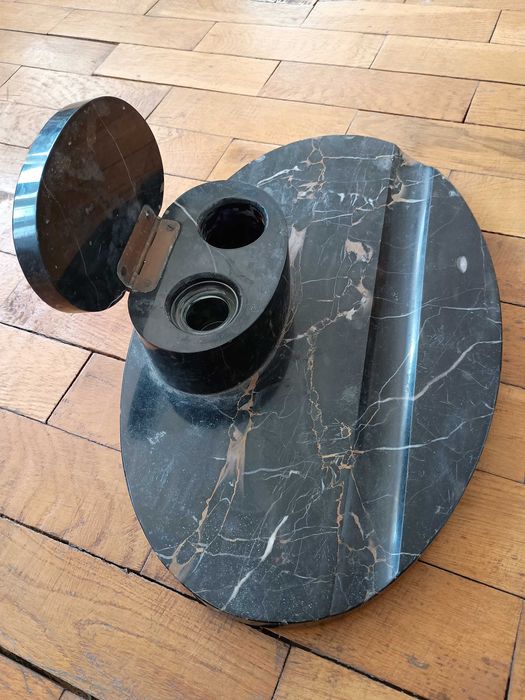 Stary marmurowy kałamarz