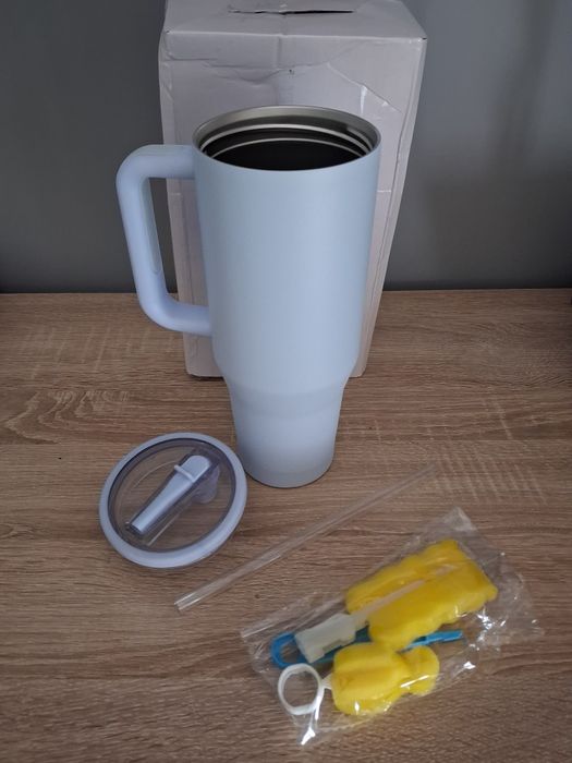 Kubek ze składaną słomką Uchwyt Podróżny Zimne Gorące napoje 1100ml