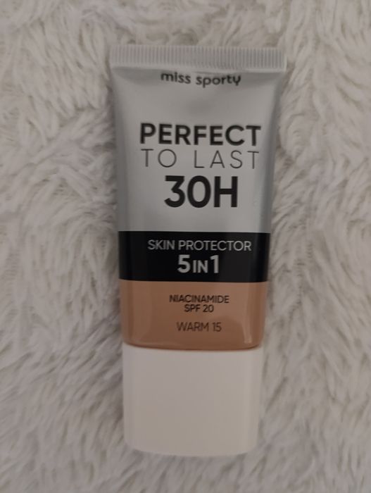 Podkład miss sporty Perfect to last 30h.