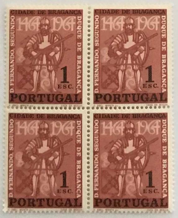 Quadra de selos novos de 1$00 - 5. Cent. da cidade de Bragança - 1965