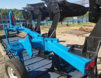 Плуг оборотний напівначіпний 5 корпусний ПОН-5