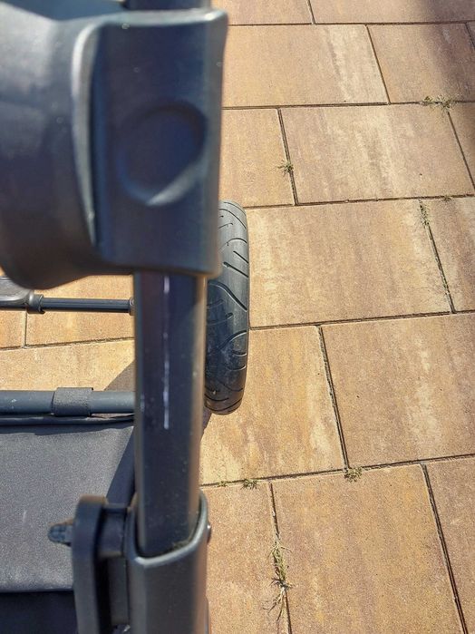 Na gwarancji, Avec cavoe, wózek rok po roku, pompowane koła, wysyłka