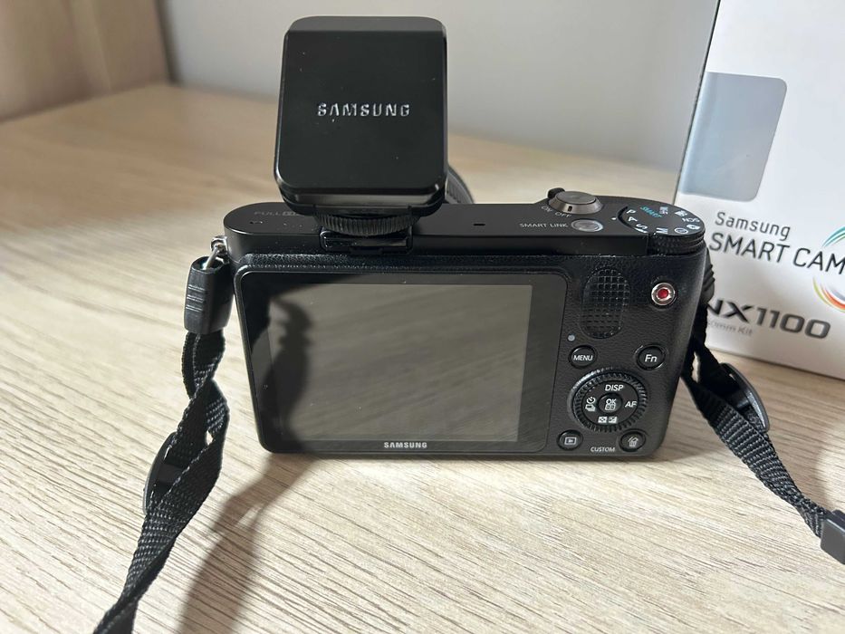 Aparat cyfrowy Samsung NX1100