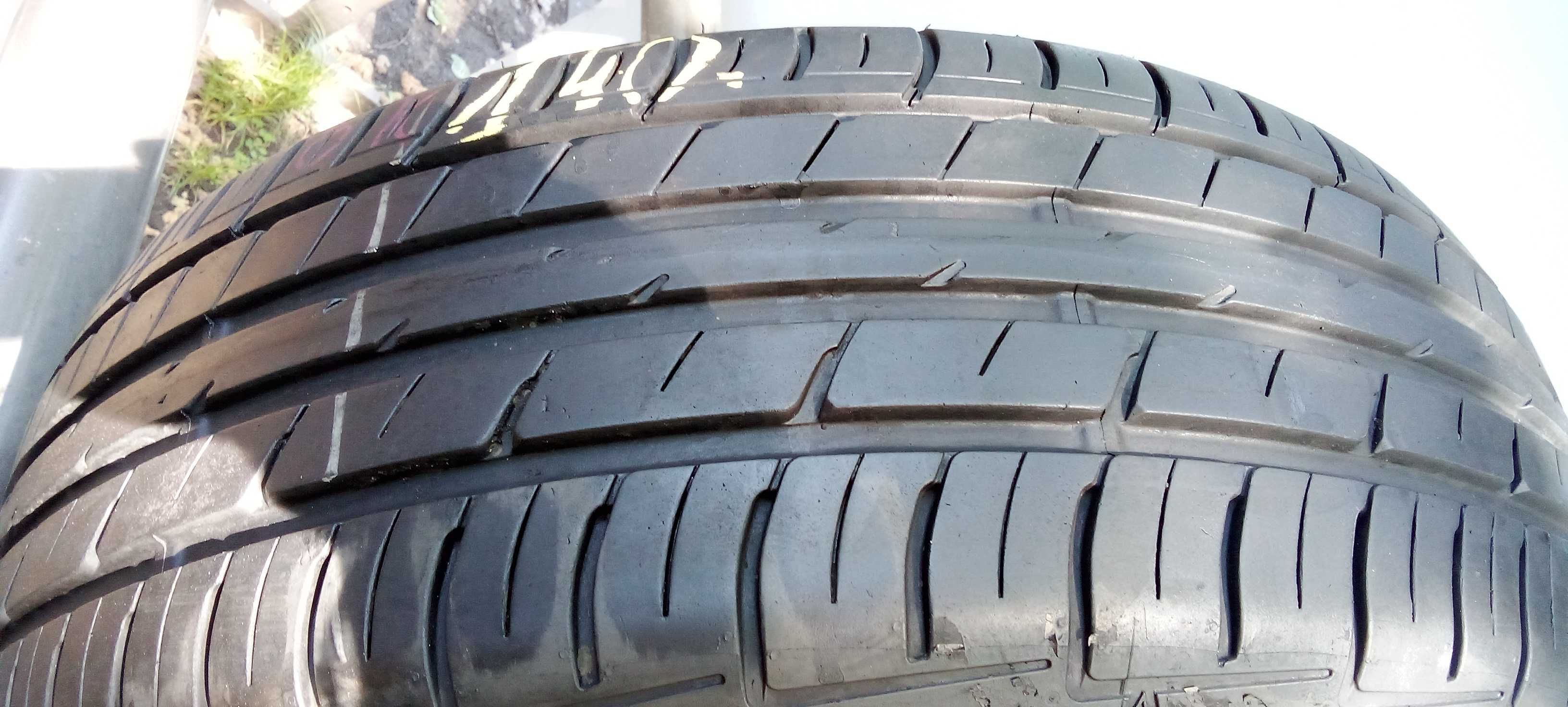 Pojedyncza Opona Letnia Falken Ziex ZE914A 215x55x17 94V 5,7mm