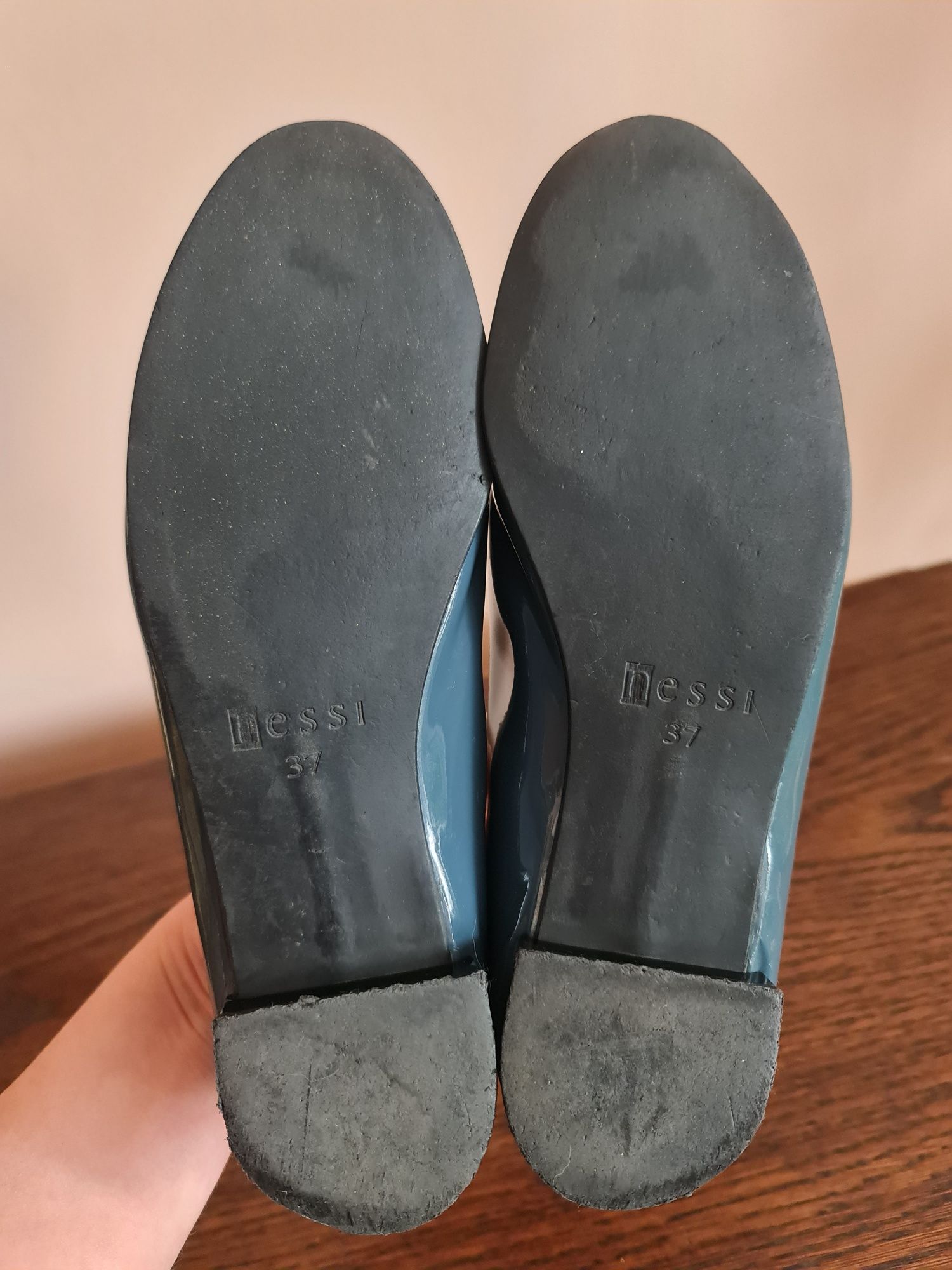 Buty damskie Nessi czółenka skóra naturalna lakierowana skórzane