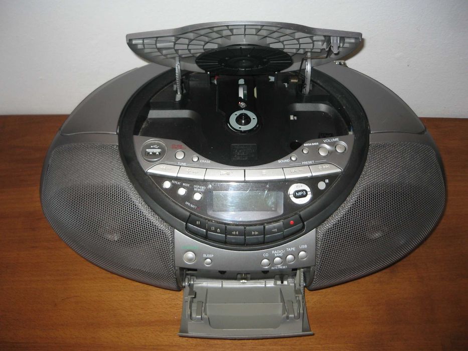 Radioodtwarzacz boombox Sony, 2 usterki