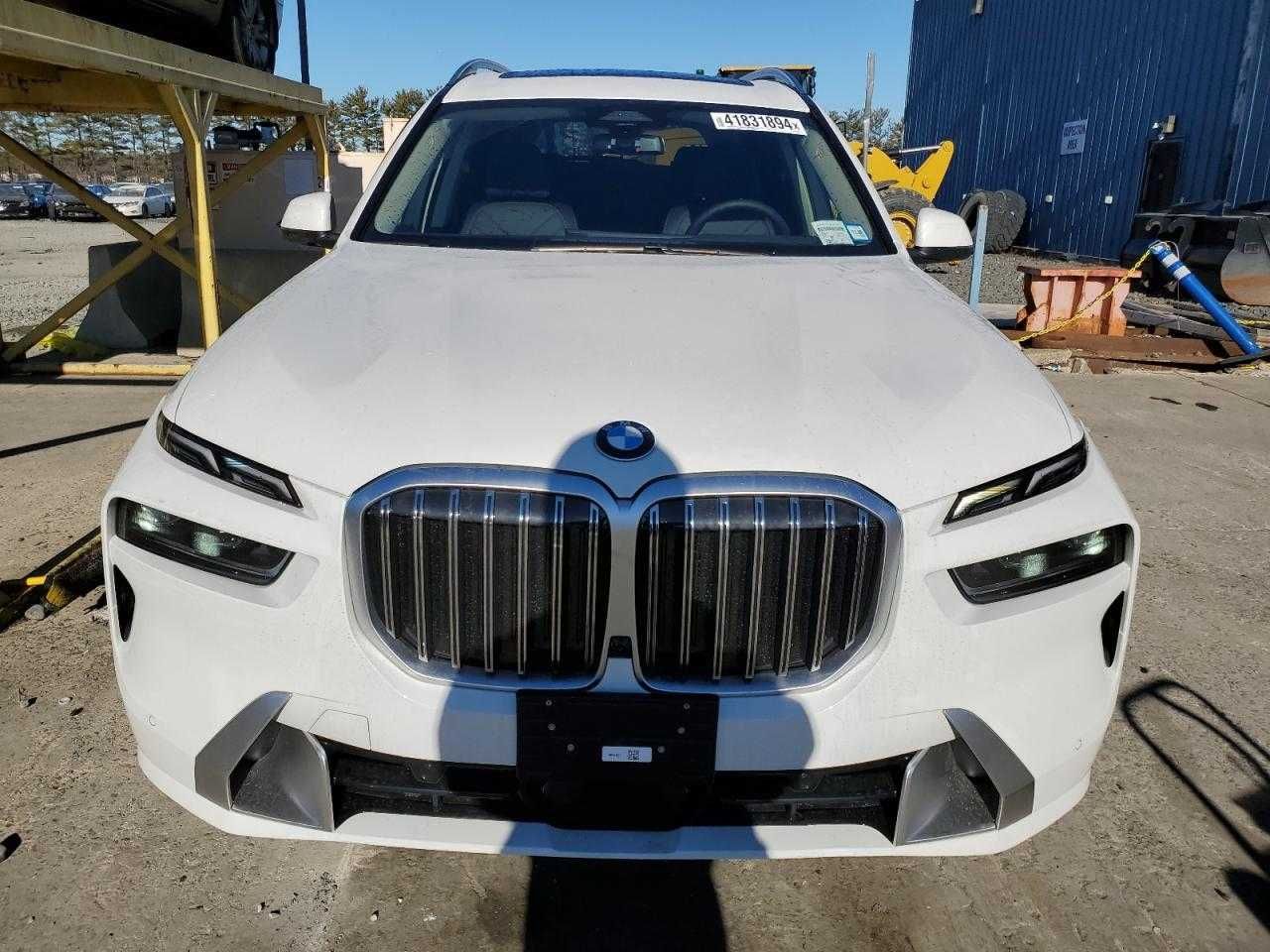 Автомобіль 2024 BMW X7 Xdrive40I пригін з США