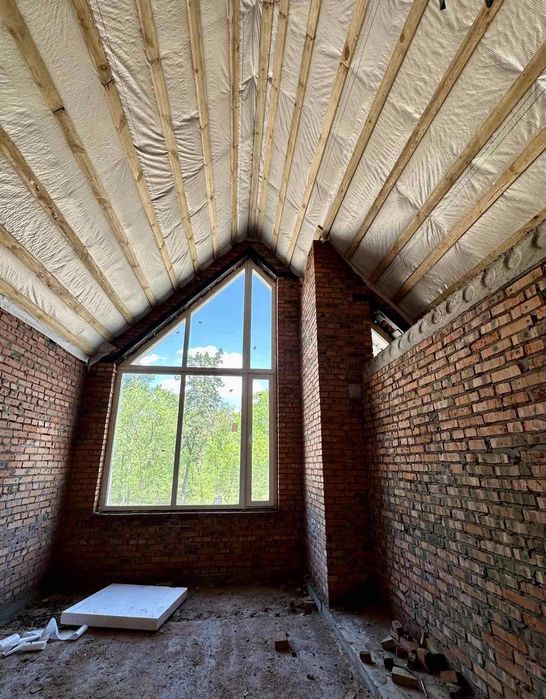 Цегляний новий таунхаус, автономне газове опалення. Дмитро