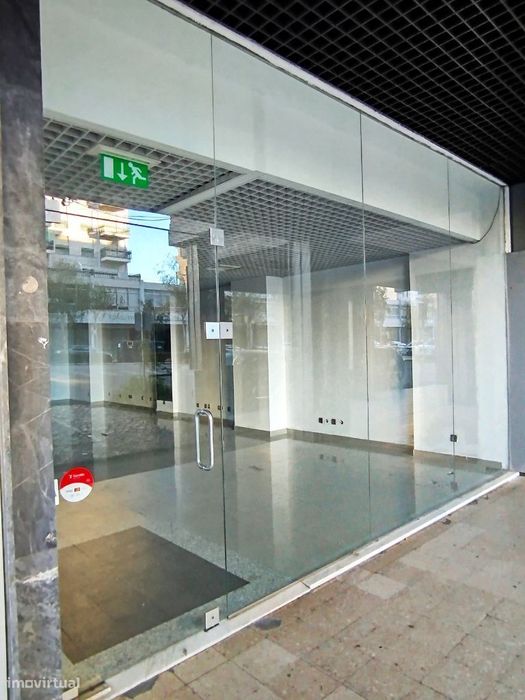 Loja Comercial em Coimbra - Celas