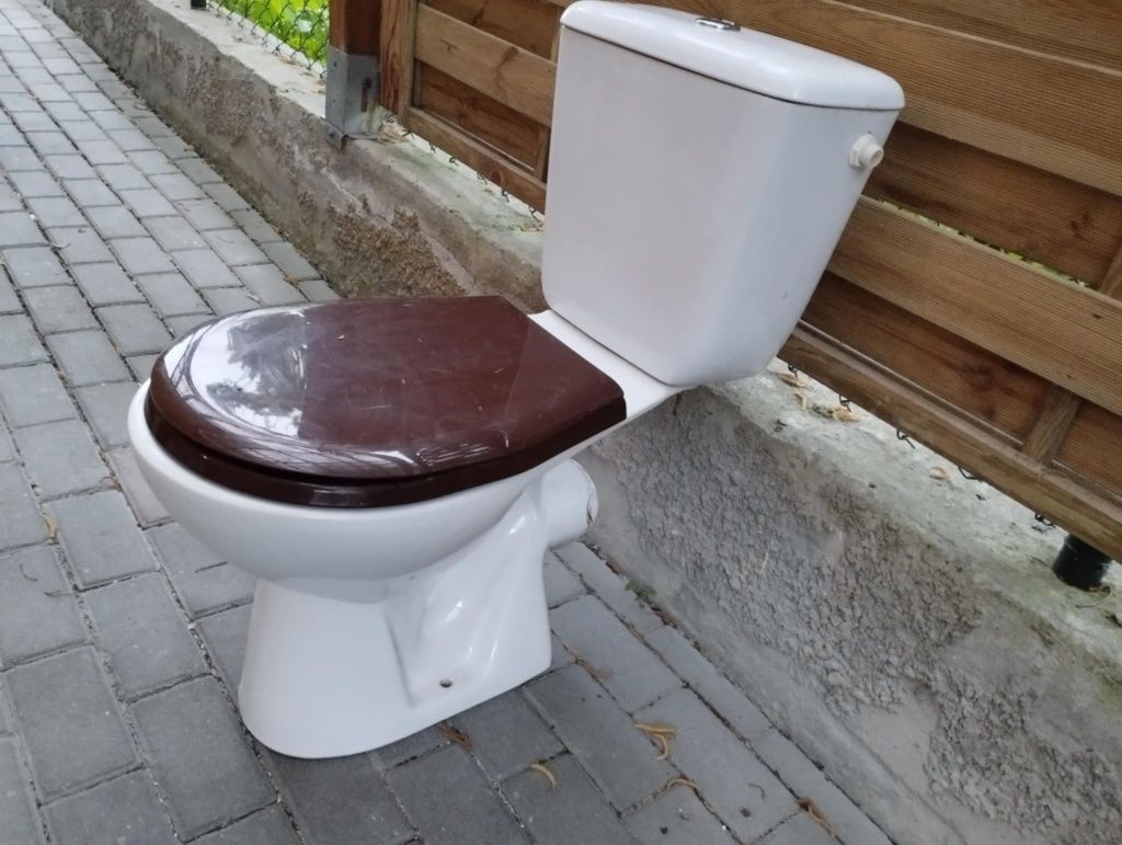 WC kompakt - Koło