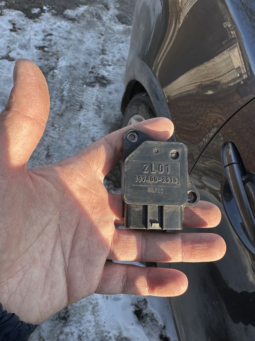 Расходомер воздуха, витратомір повітря mazda 3,6