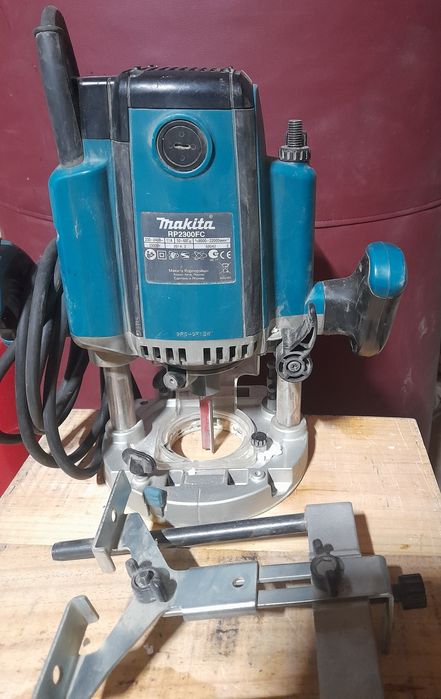 Фрезер Makita RP2300FC оригинал Япония.