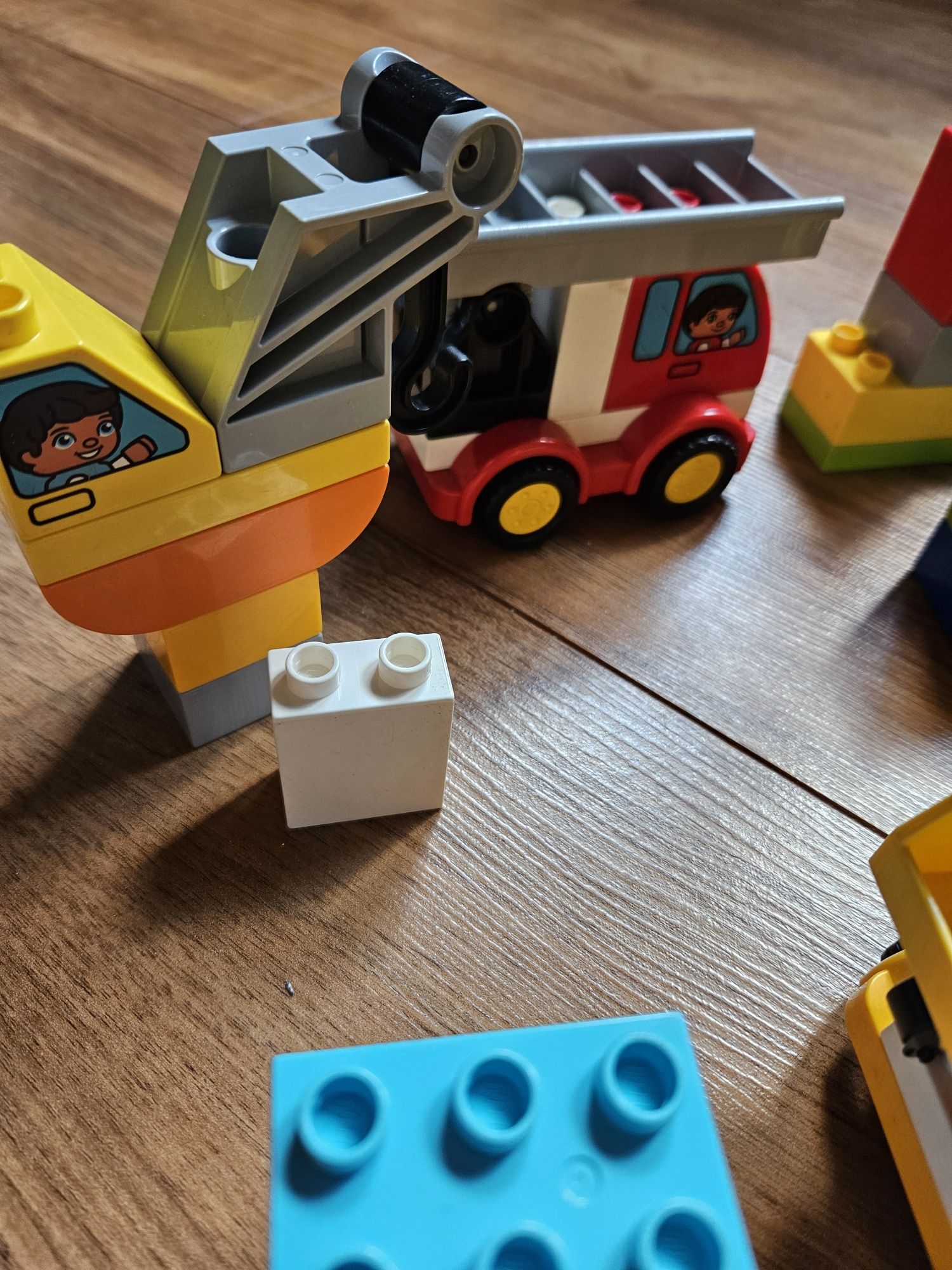 Lego duplo moje pierwsze pojazdy 10816