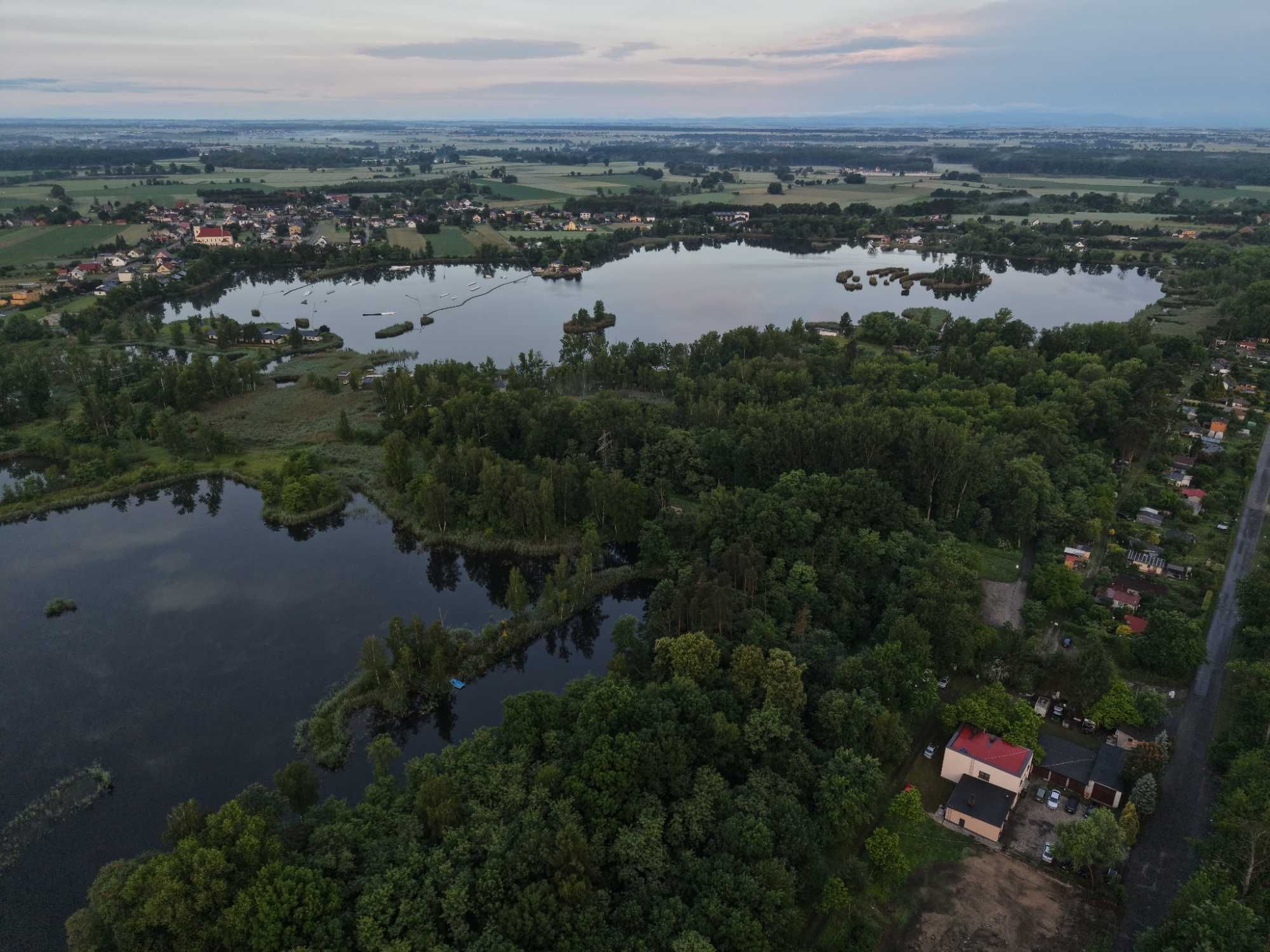 Noclegi nad jeziorem