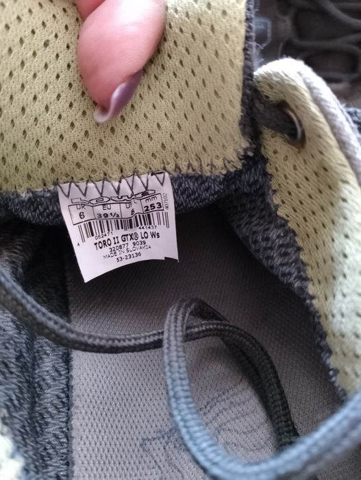 Кросівки LOWA goretex