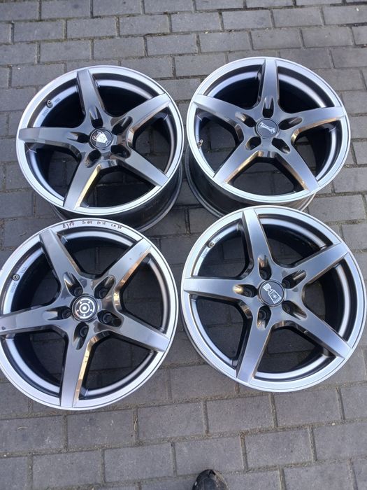 Felgi aluminiowe Dezent 8j17 et 35 5x112 ch 70 VAG VW Audi Skoda Seat