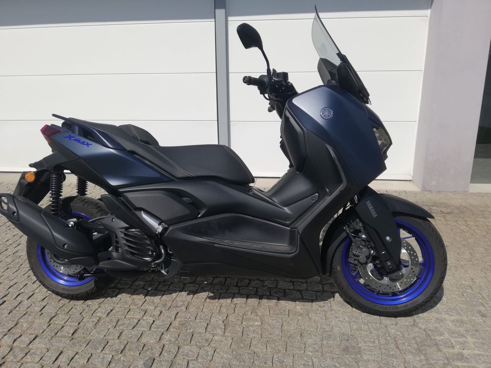 Yamaha X-Max 125