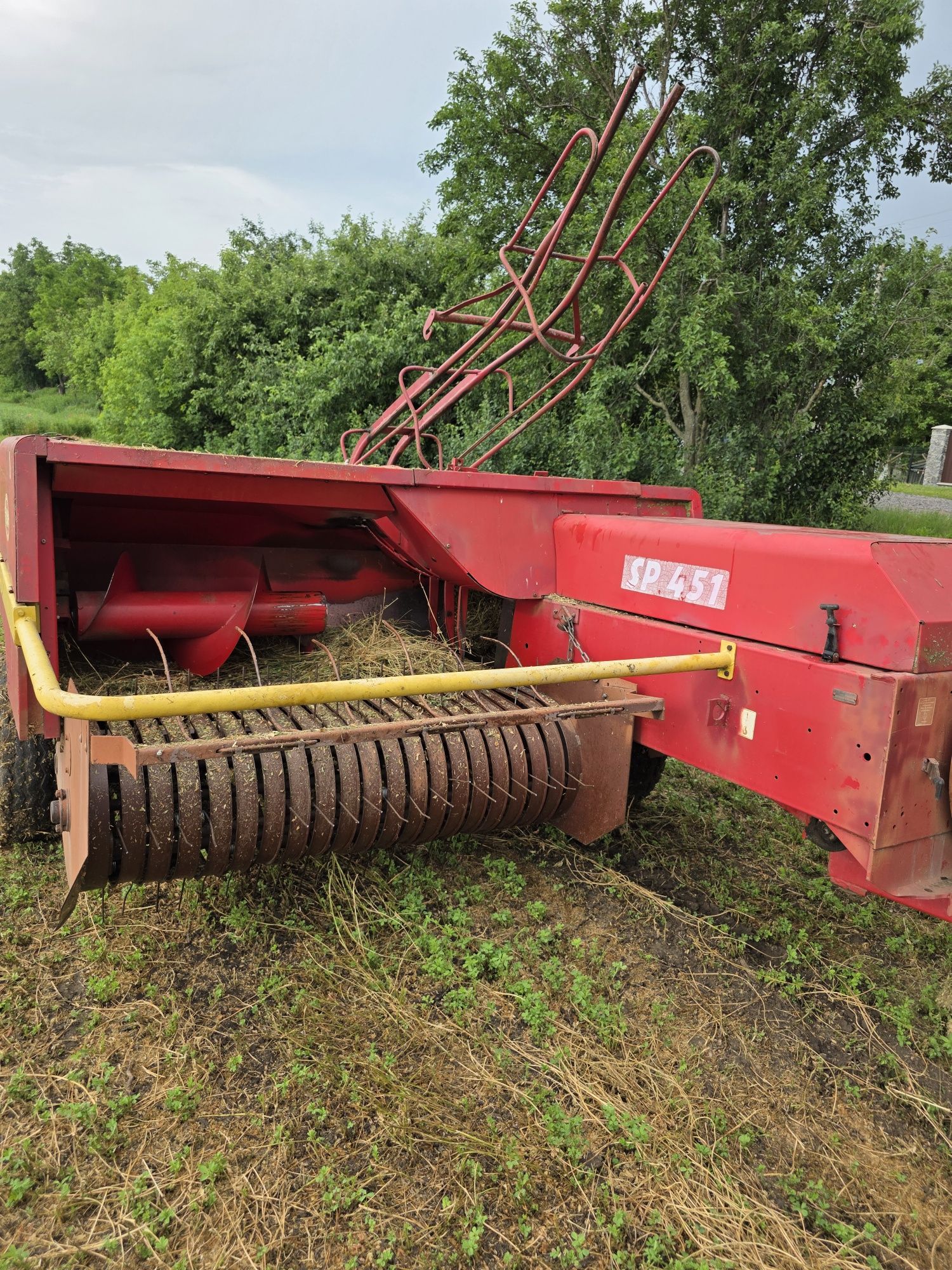 Прес підбирач, тюкопрес Vicon sp 451