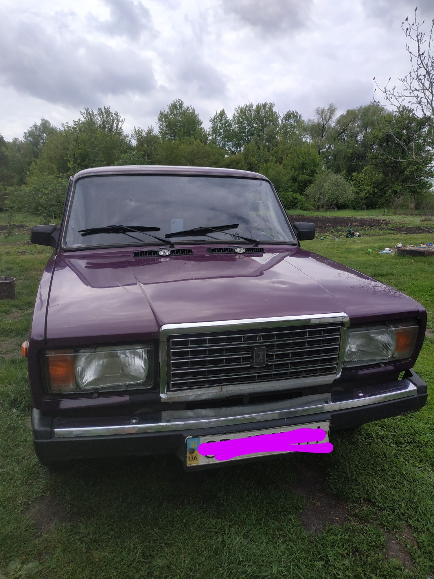Продам жигу.  Машинка довезе куди завгодно.
