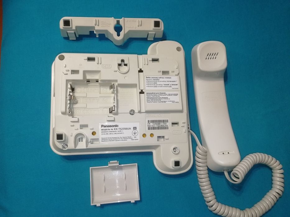 Телефон проводной Panasonic KX-TS2356UA, полный функционал.