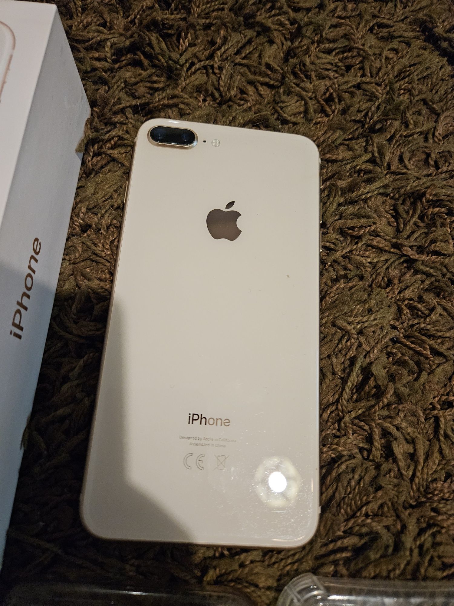 iPhone 8 plus różowy