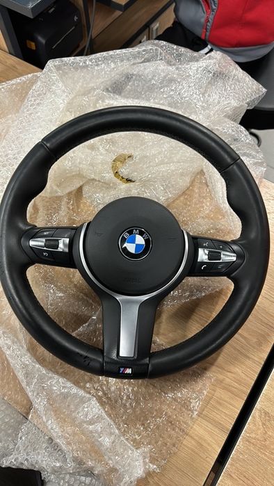 Руль бмв ф30 ф33 ф15 ф25 M bmw f30 f32 f15 f25 лепестки М кермо