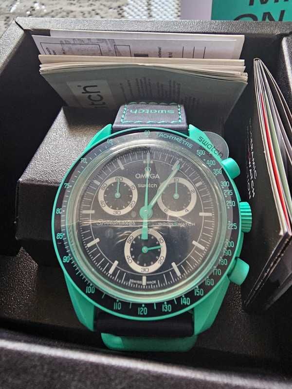 Omega x Swatch SO33L103 Earth - Trwały zegarek ekstremalnych warunków