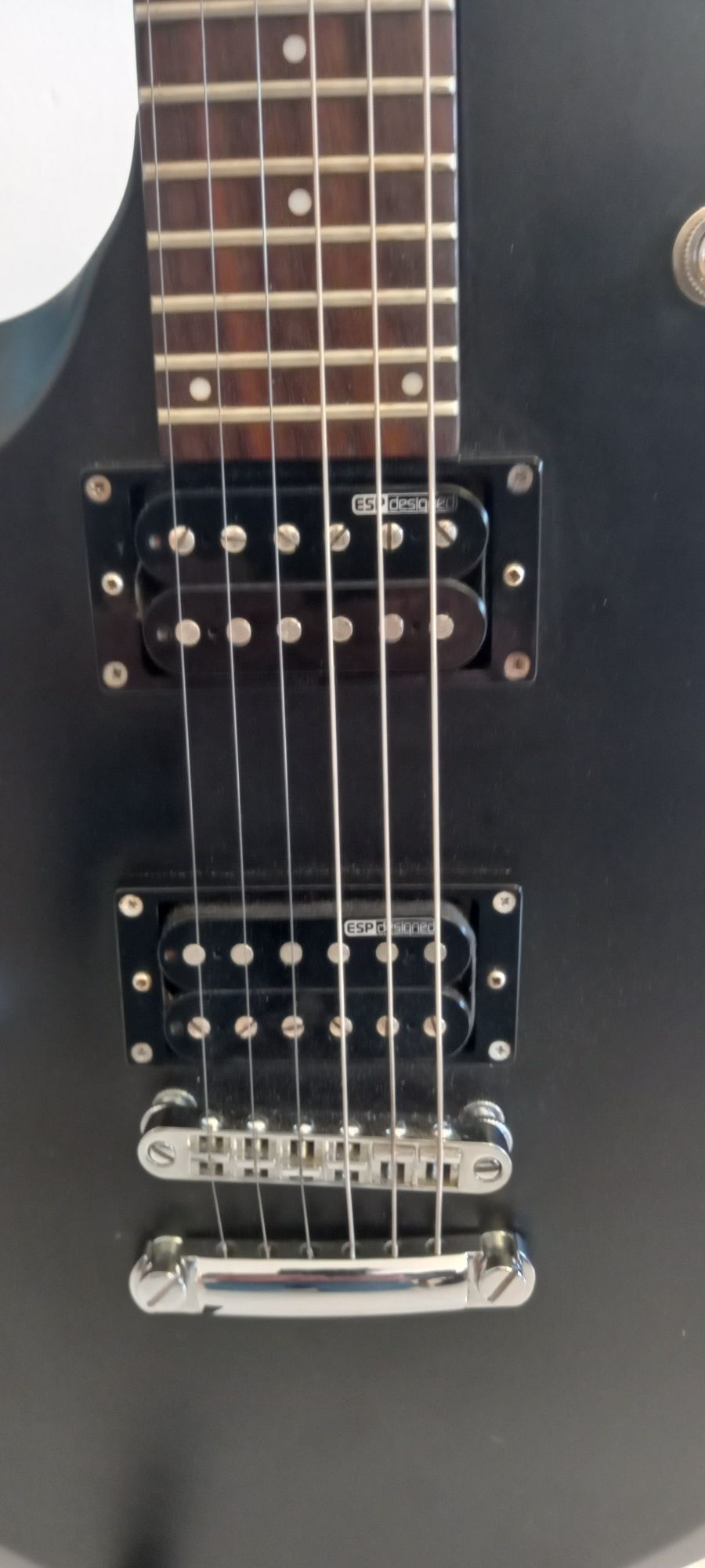 Guitarra electrica LTD-ESP esquerdino EC-50.