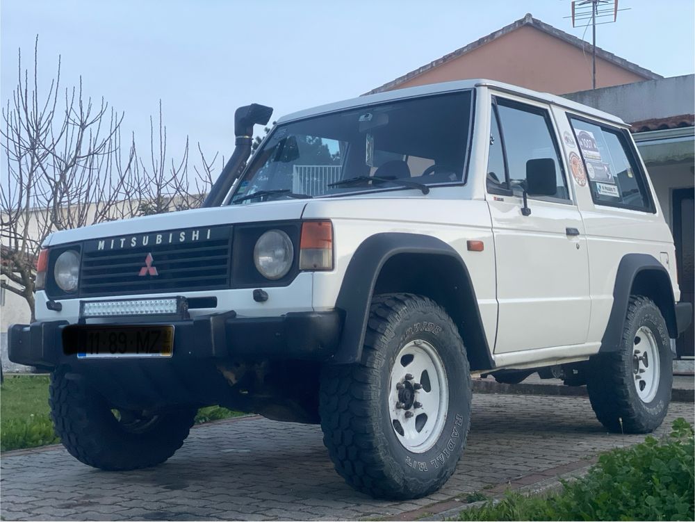 Mitsubishi pajero mk1 2.5
