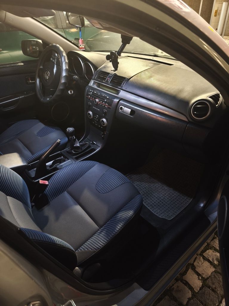 **MAZDA 3.  1.6 diesel**