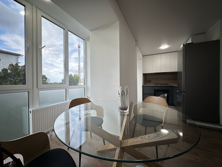 **ЦЕНТР! Перша Здача 1-Кімн класу ЛЮКС! Р-Н ПРОГРЕС