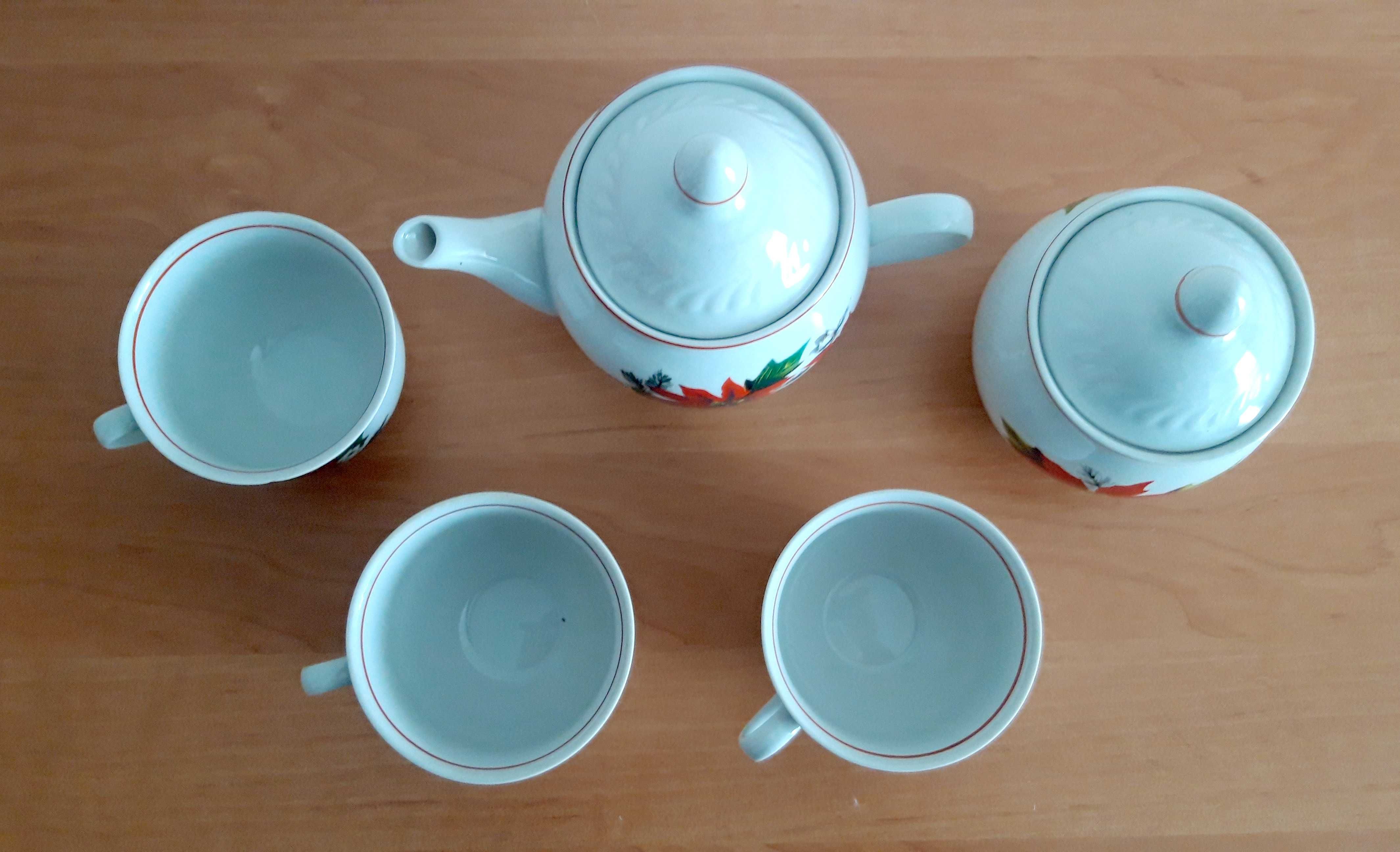 Сервіз чайний "Різдво" (СРСР, 1970 р.): чайник, цукорниця та чашки