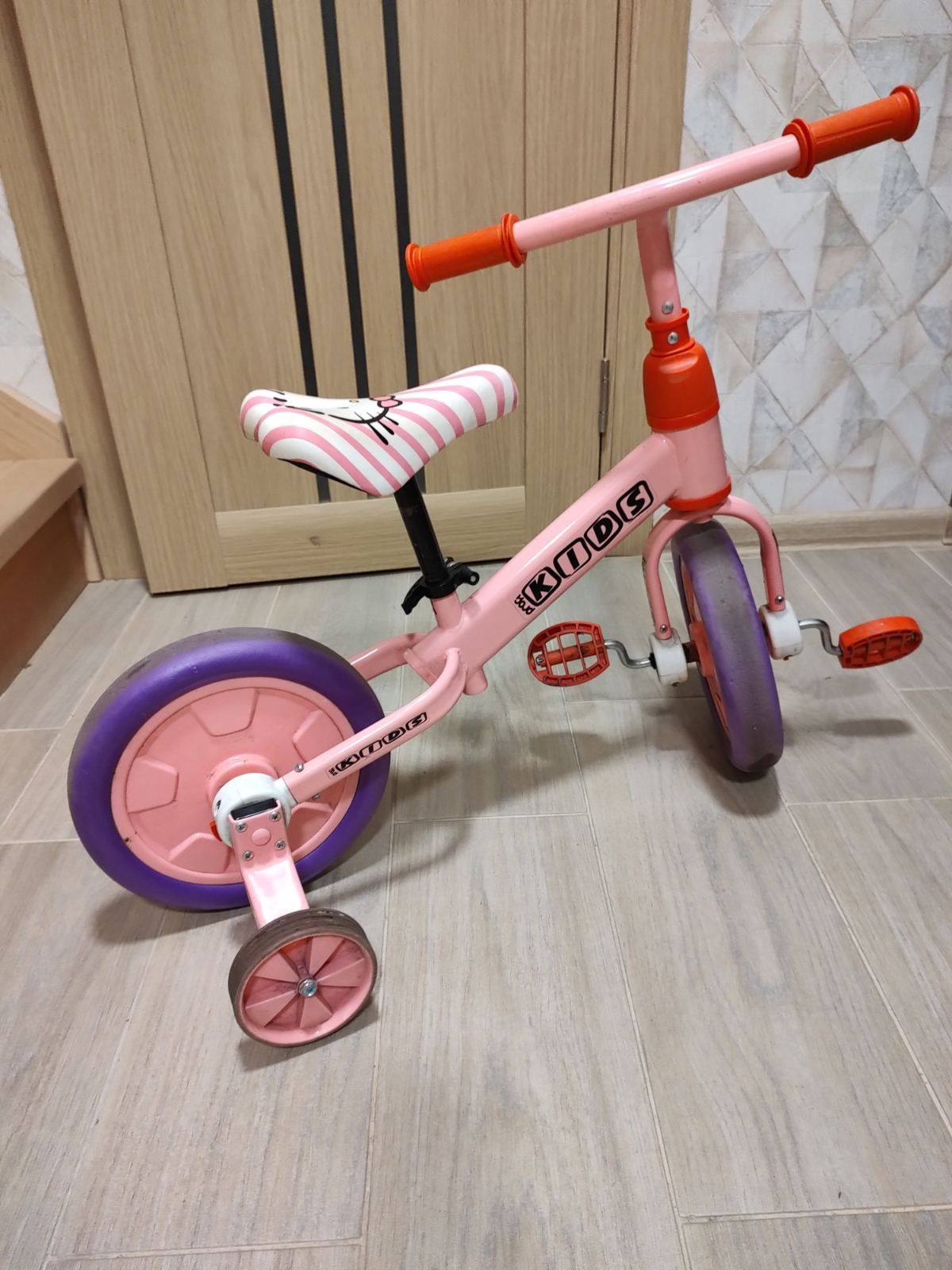 Дитячий велосипед бiговел 2 в 1 profi kids 12" рожевий беговел