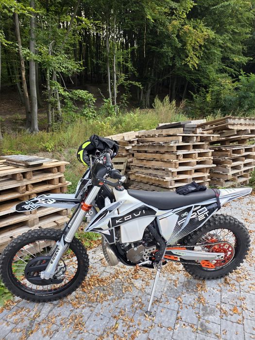 Продам кові 250 2т  стан9.5/10 2025р