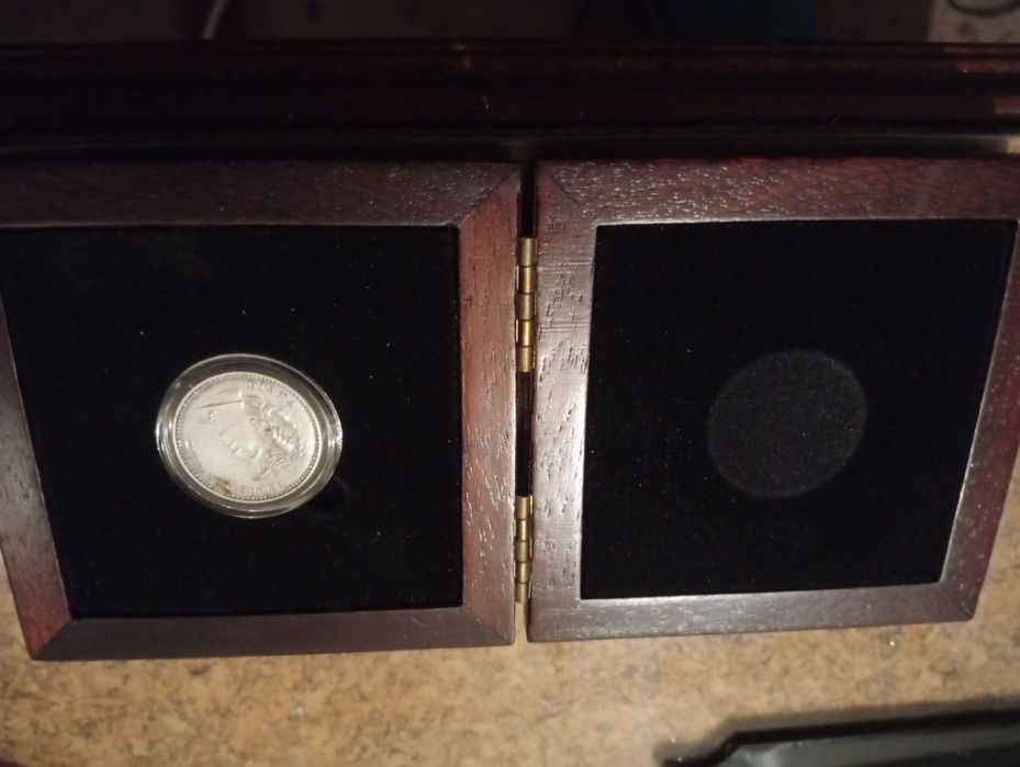 Medalha de homenagem á princesa Diana