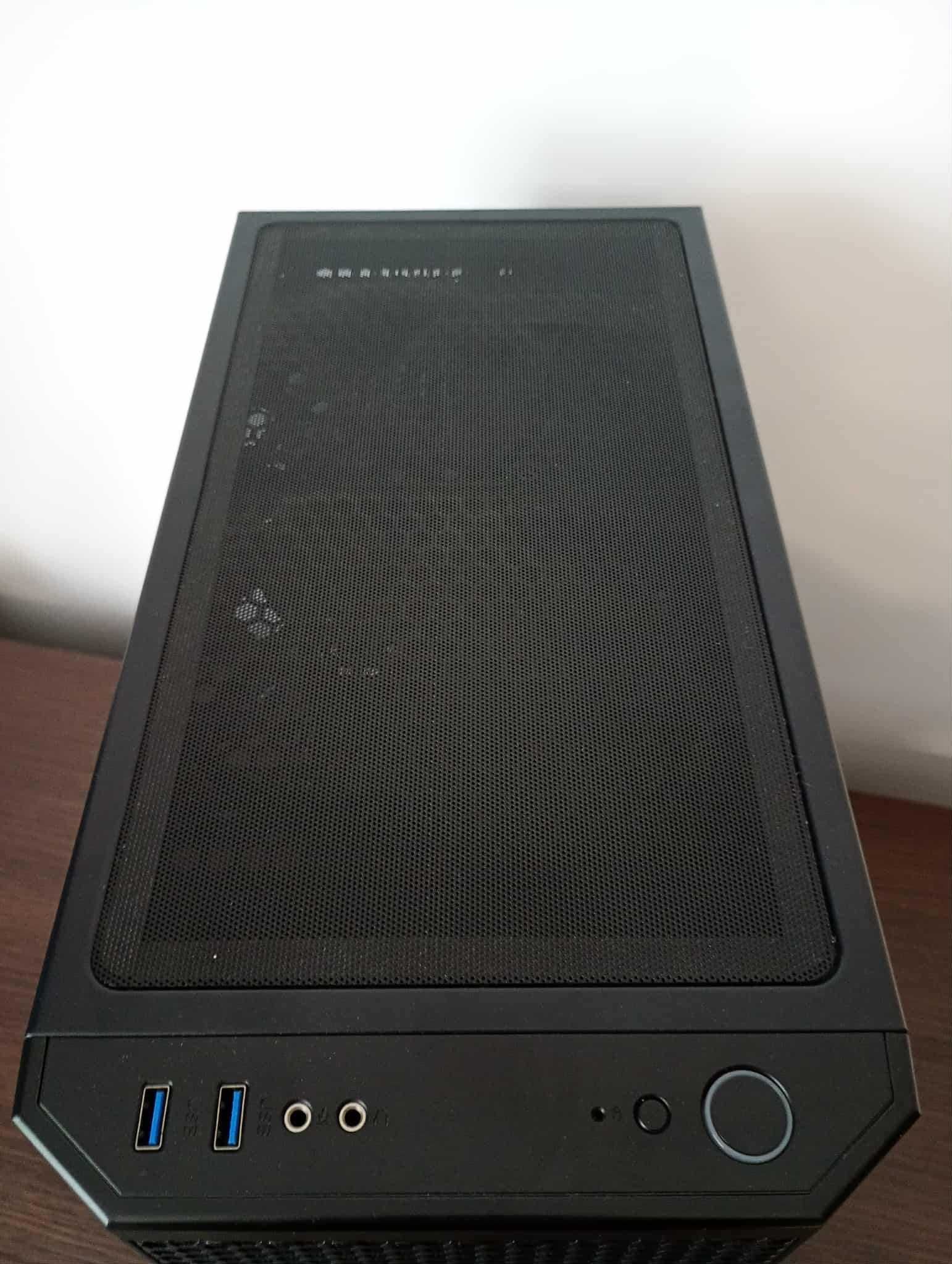 Sprzedam komputer gamingowy + monitor
