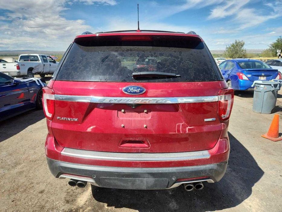 Ford Explorer Platinum 2018 .