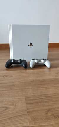 PlayStation 4 Pro 1TB Branca