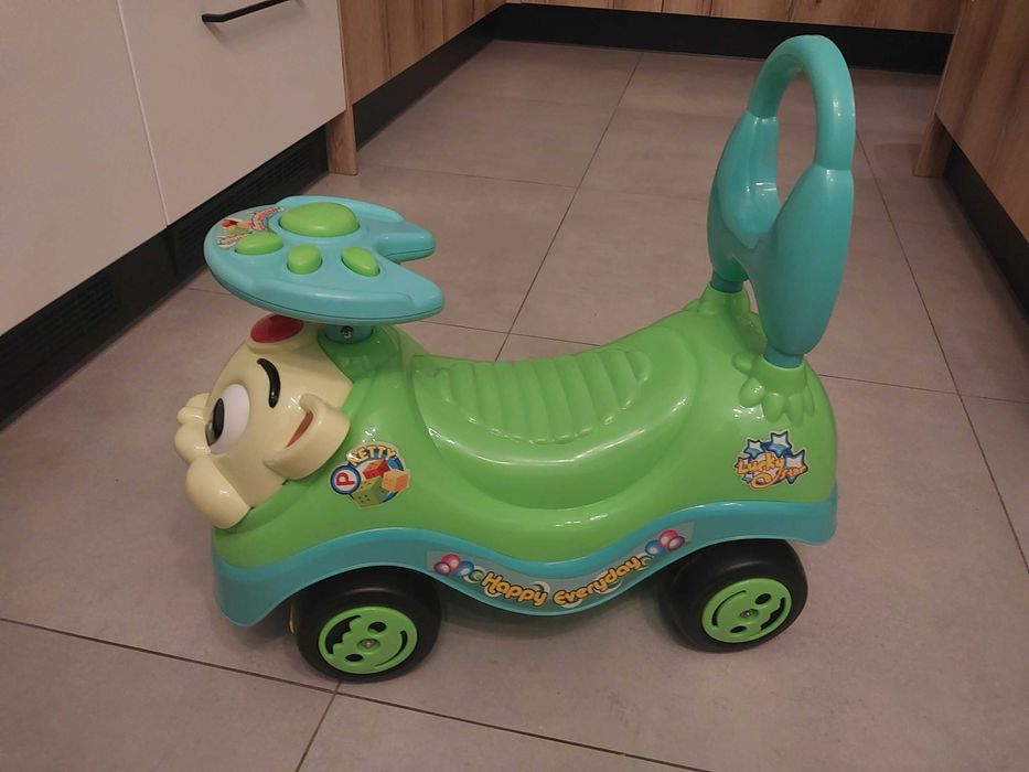 Autko- jeździk dla dzieci